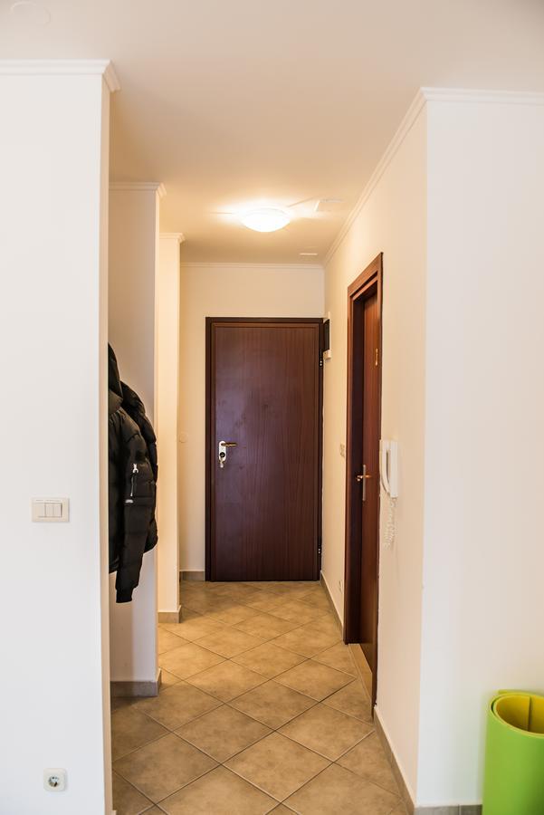 Studio Jere Near Sea Split Exterior photo